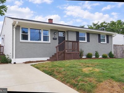 6 Colonial Dr