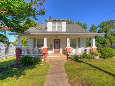 110 Lester St