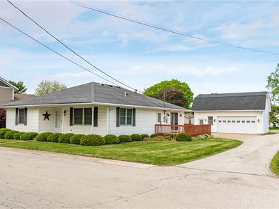 20 W Walnut St
