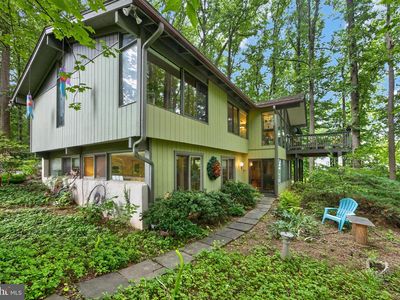1048 Beaumont Rd