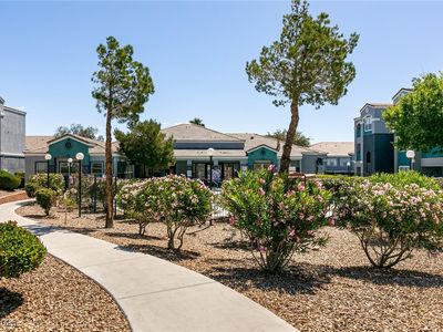 6955 N Durango Dr UNIT 2081