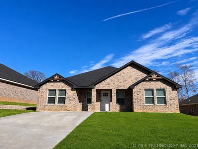 100 Watch Hill Dr
