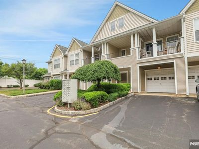 6 Collura Ln