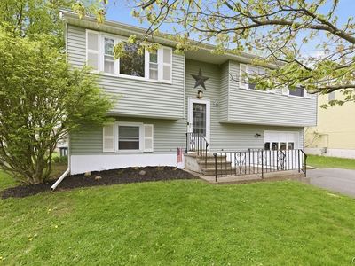 Property at 8217 Lucchesi Dr, Clay, NY