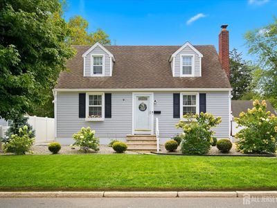 2 Helen Ave
