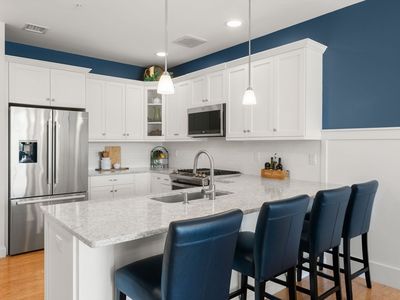 1 Mariners Way Unit 207