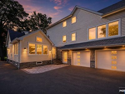 40 Dean Dr