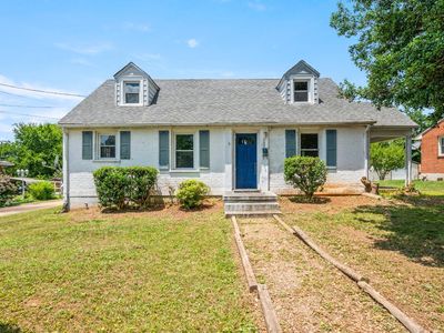 5625 White Oak Dr
