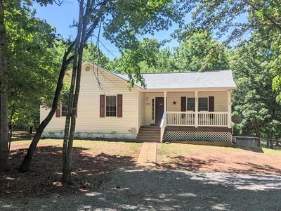 Property at 3959 Diamond Hill Rd, Moneta, VA