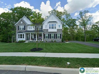 1606 Watson Loop