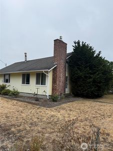 320 E Oakview Avenue