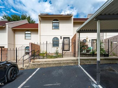 105 Phoenix Ct #105