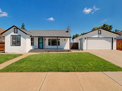 13361 Bentley St