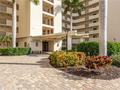 15 Bluebill AVE #1006