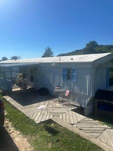 2185 Lynx Rd
