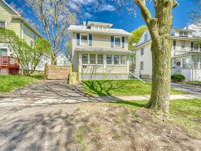 26 Knickerbocker Ave