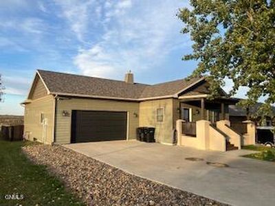 Property at 316 7th Ave NW, Watford City, ND