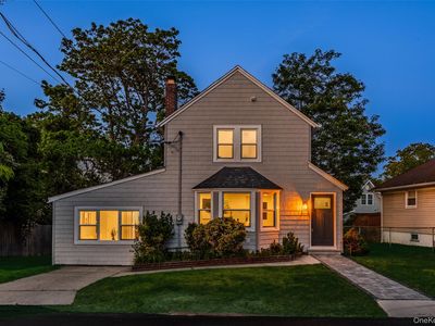 19 Westside Avenue