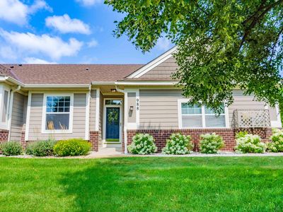 988 Daylily Dr