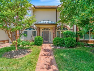 920 Westcourt Dr