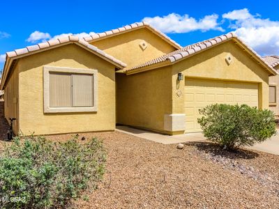 874 W Clear River St