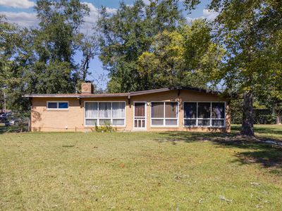 2440 Cindy Dr