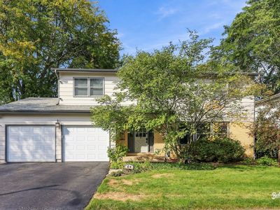 4 W Suffield Dr