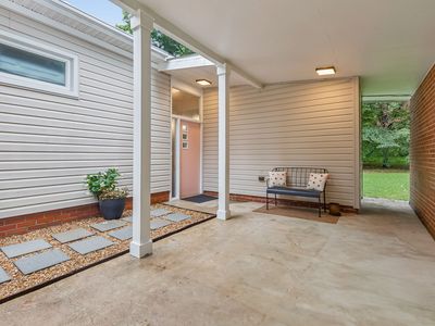111 National Ln