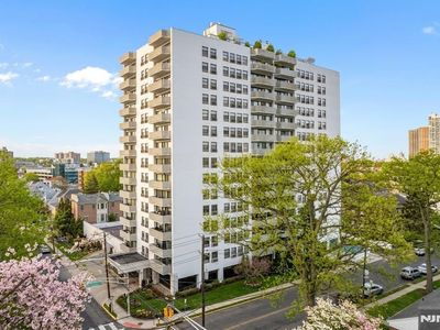 1600 Center Ave APT 2A