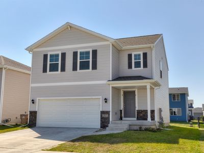 717 Elizabeth Ln NW
