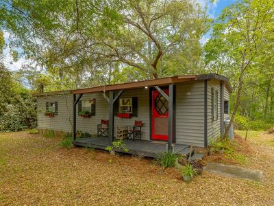 673 Fort McIntosh Loop