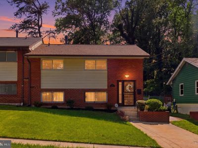 Property at 824 Booker Dr, Capitol Heights, MD