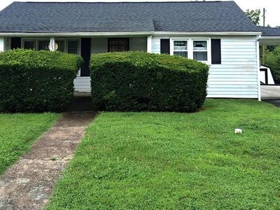 205 English St