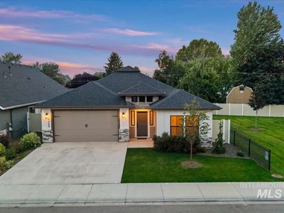 1469 N Parkshire Way