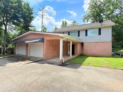 688 Overlook Dr