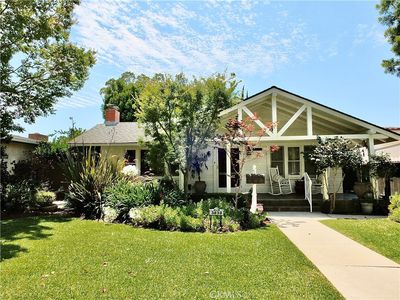 3839 Cedar Ave