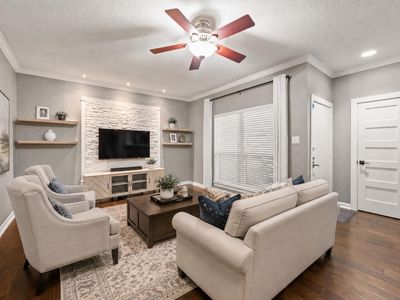 1201 Bering Dr #1