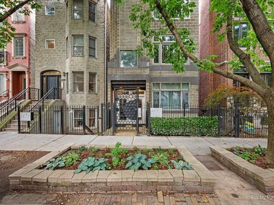 1407 N Mohawk St APT 1