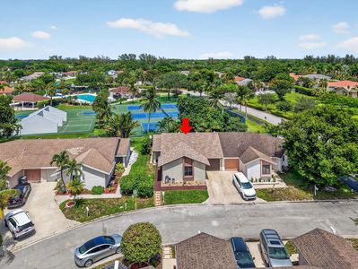 9667 Sunny Isle Circle