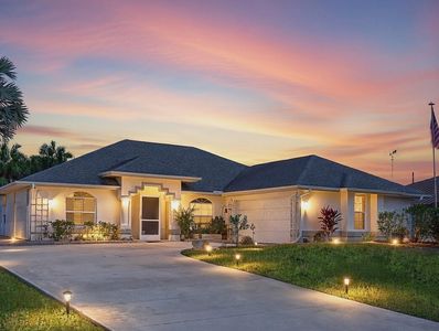 1149 SE Cambridge Drive