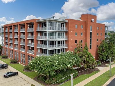 1018 Hackberry Ln PENTHOUSE 401