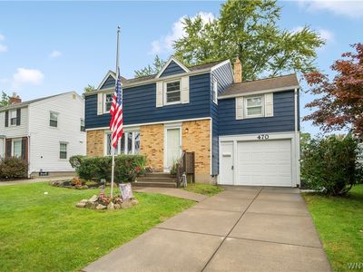 470 Ashford Ave