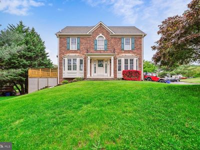 6610 Commodore Ct