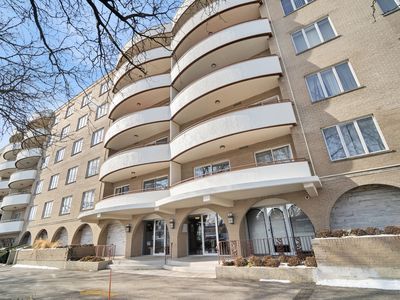 6400 N Cicero Ave APT 315