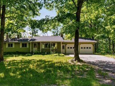 886 Knollwood Ln