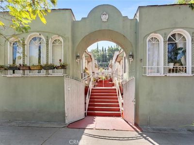 15361538 Silver Lake Blvd