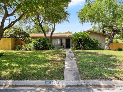 2102 N Parkwood Dr