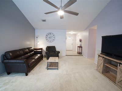 22302 Red River Dr