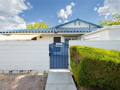 2121 Petersham Ct Unit B