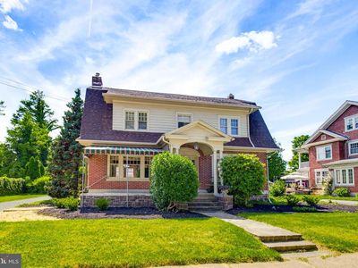 8 Mayfield Dr